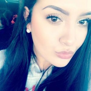 Meet your Posher, Mayra